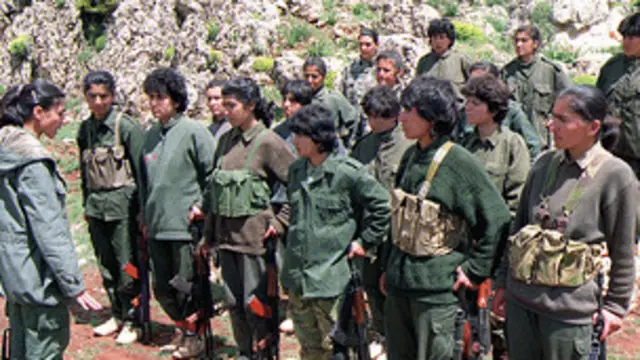 PKK-nın qadın dəstəsi 