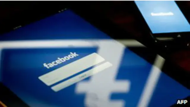 مستخدمو فيسبوك قاردون الآن على تصحيح الأخطاء الإملائية على النصوص دون حذفها