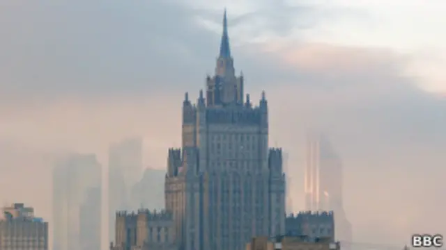 Как отметили в МИДе, любая страна обладает правом давать или не давать визу. 