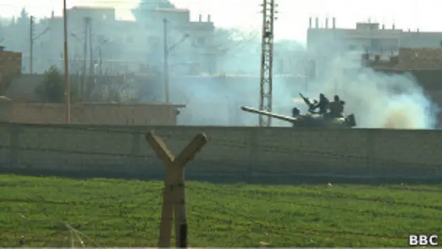 Танки в приграничной зоне (меж Турцией и Сирией)