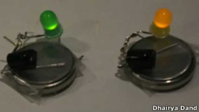 El circuito de los cubos de hielo con luz 