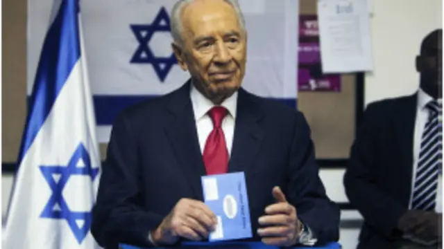 Shimon Peres déclare qu'Israël souhaite vivre en paix avec le monde arabe