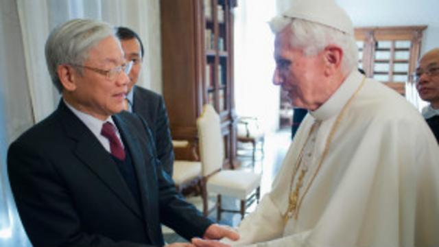 Chuyến thăm của Tổng bí thư Nguyễn Phú Trọng tới Vatican hồi 1/2013 được cho là đã phần nào giúp cải thiện quan hệ giữa VN với Giáo hội La Mã