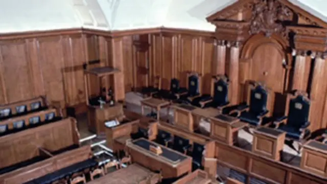 د لندن لويې جنايي محکمې يو افغان ښځه او مېړه له يوه خيريه صندوق نه په غلا پړه بللي دي