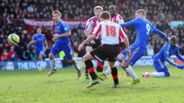 تغلب تشيلسي على برينتفورد برباعية نظيفة على ملعب ستامفورد بريدج بلندن