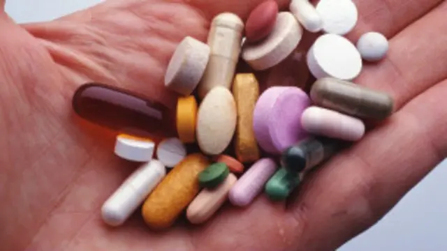 افغانستان ته هر کال لسګونه ټنه بې کيفيته درمل واردېږي