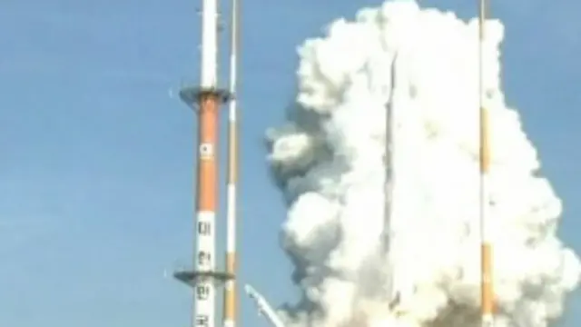 جاء إطلاق القمر الصناعي بعد أسابيع من نجاح كوريا الشمالية في إرسال قمر خاص بها إلى المدار.