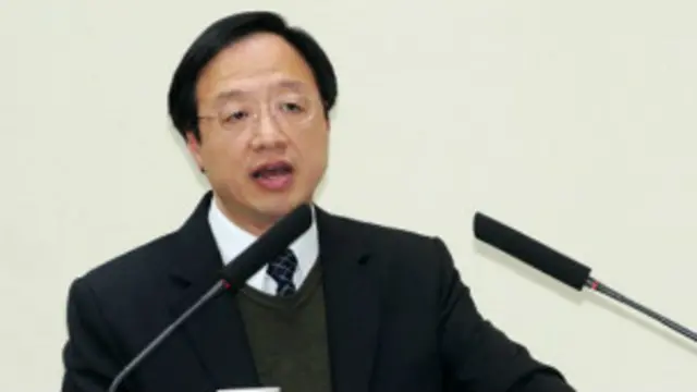 台湾行政院长江宜桦因太阳花学运期间下令驱离导致的流血