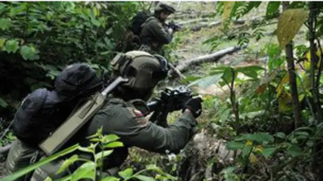  الحكومة الكولومبية تؤكد أنها لن تقبل بهدنة ثنائية إلا بعد التوقيع على اتفاق سلام نهائي مع فارك.