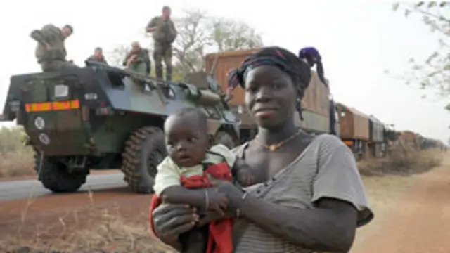 مالی میں فرانسیسی فوجی کافی مقبول رہے