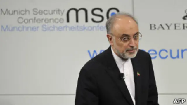 صالحي: ينبغي على الولايات المتحدة وقف تهديداتها باتخاذ إجراءات ضد إيران بينما تعرض إجراء محادثات.