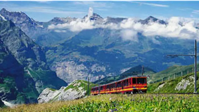 स्विट्जरलैंड ट्रेन