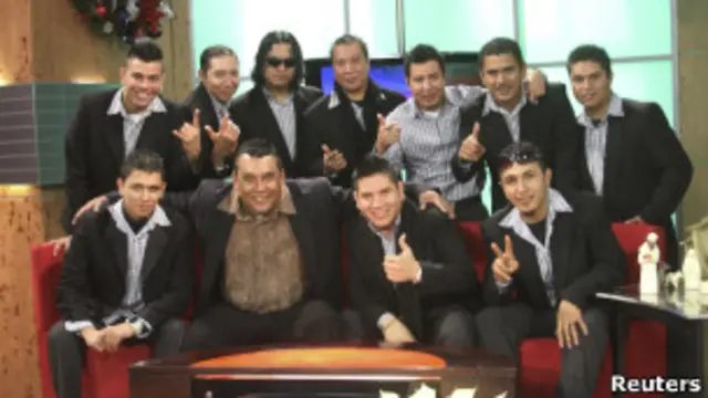 Участники группы Komba Kolombia