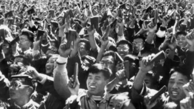 सांस्कृतिक क्रांति 1966 में माओ ने शुरु की थी