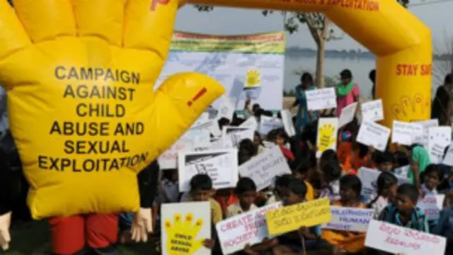 تفيد تقارير بتعرض أكثر من 7200 طفل في الهند للاغتصاب كل عام. 