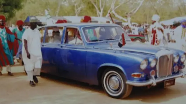 أمير كانو في سيارته