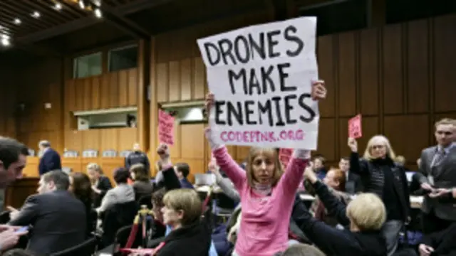 Активистка, выступающая против применения беспилотников