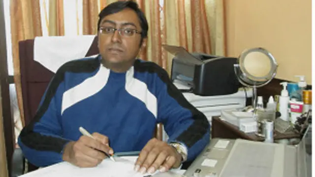 डॉक्टर अमन शर्मा कहते हैं कि त्वचा विशेषज्ञता में पर्याप्त संभावनाएं हैं लेकिन जागरूकता की कमी एक रूकावट है.