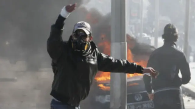 عودة الغضب إلى الشارع