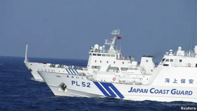 barcos chino y japonés
