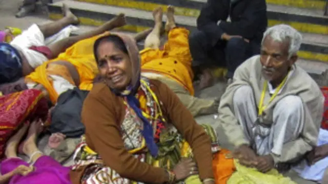 भगदड़ के पीछे का कारण अभी तक सामने नहीं आया है