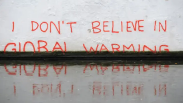 Anuncio "no creo en el cambio climático"