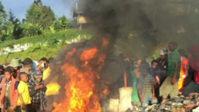 Pembakaran perempuan di PNG