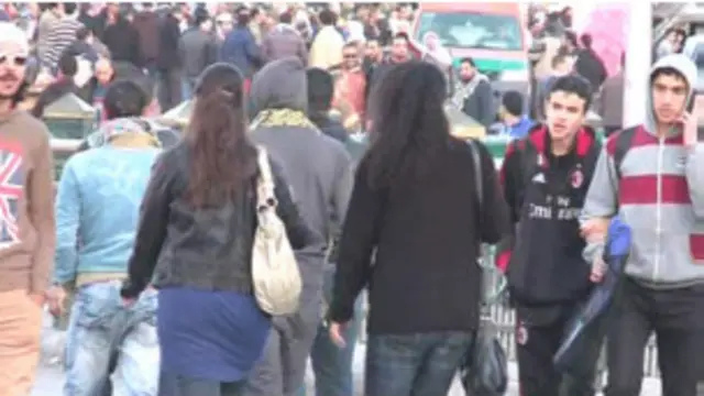 मिस्र के तहरीक चौक पर महिलाओं के साथ यौन उत्पीड़न के मामले लगातार बढ़ रहे हैं.