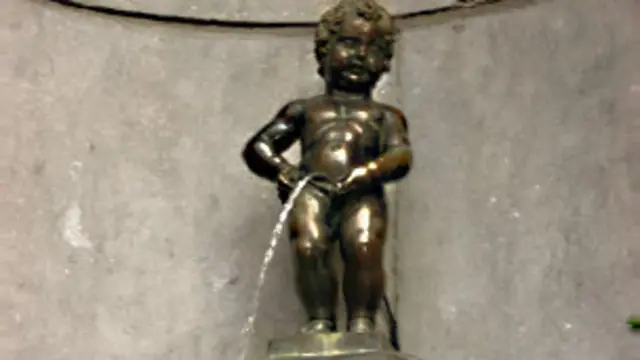 पेशाब करना