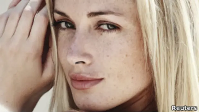 उनकी गर्लफ्रेंड एक मॉडल थी. तस्वीर रॉयटर्स