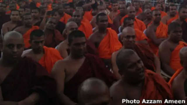 Buddhist monks attending a BBS rally in Maharagama (file photo)