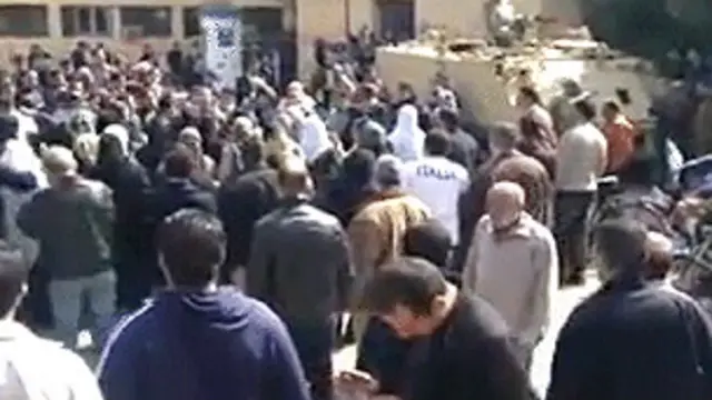 تجمع للمتظاهرين