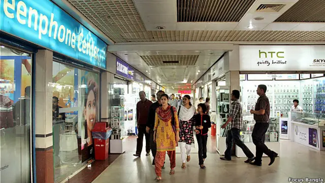 ঢাকার একটি শপিং মল