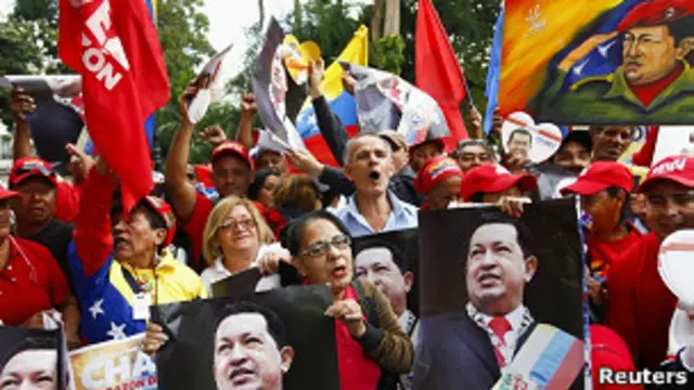 venezolanos en la Plaza Bolívar