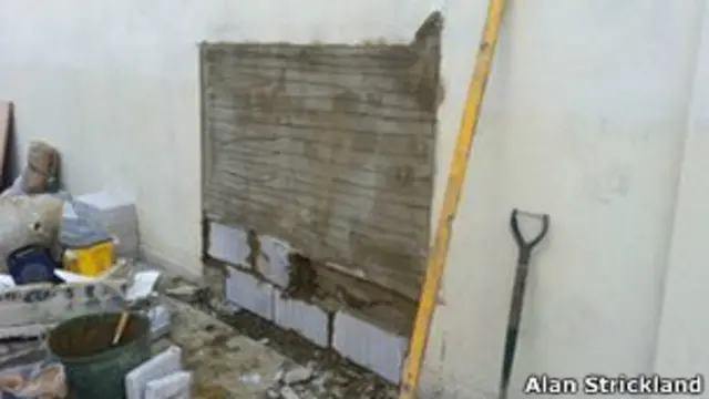 На прошлой неделе граффити исчезли с этой стены