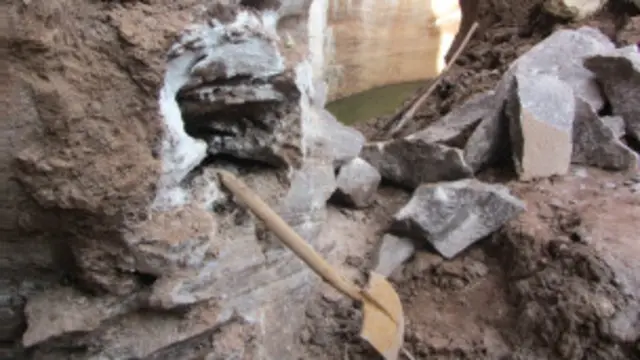 روش استخراج معدن در یکی از ولایتهای افغانستان 