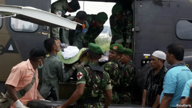 Evakuasi korban penembakan dengan helikopter sempat ditembak kelompok penyerang.