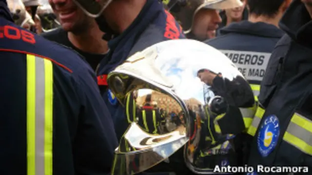 Bomberos de la Comunidad de Madrid reunidos en manifestación