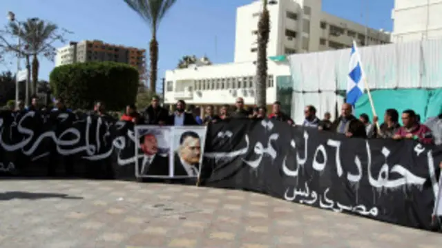 يشعر الكثيرون من أهالي المدينة إن الرئيس لا يهتم بهم 