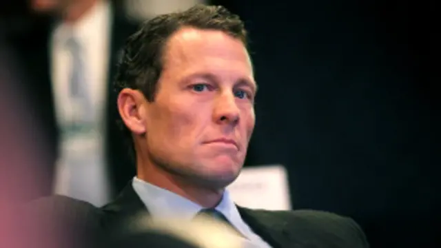 سنڈے ٹائمز نے سنہ 2004 میں لانس آرمسڑانگ پر ممنوعہ ادویات کے استعمال کا الزام لگایا تھا