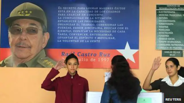 Кубинский плакат с Раулем Кастро