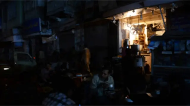 دغه برېښنا کوټ د خیبر ایجنسۍ اکاخیلو قبایلي سیمې ته نژدې موقعیت لري.