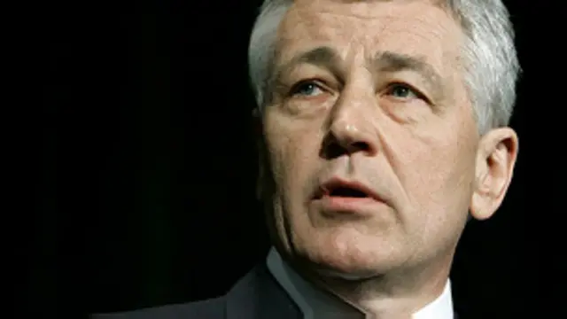 جاء التفجير تزامنا مع زيارة وزير الدفاع الجديد تشاك هاغل.