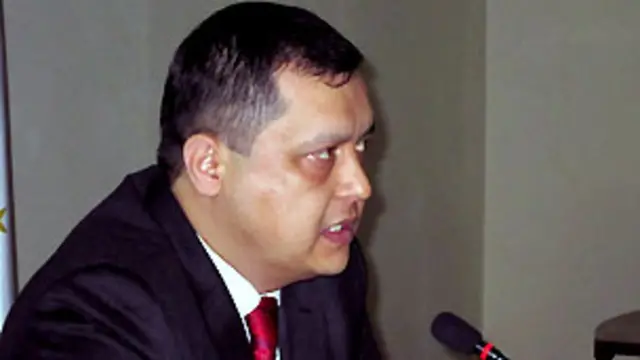 "حد فقر در تاجیکستان بیش از 80 درصد بود و عین زمان حد فقر اندکی بیش از 30 درصد است.” 