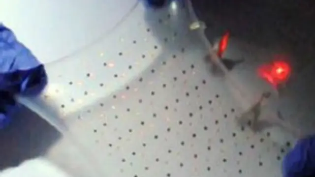 इस बैटरी को तीन गुना तक खींच सकते हैं.