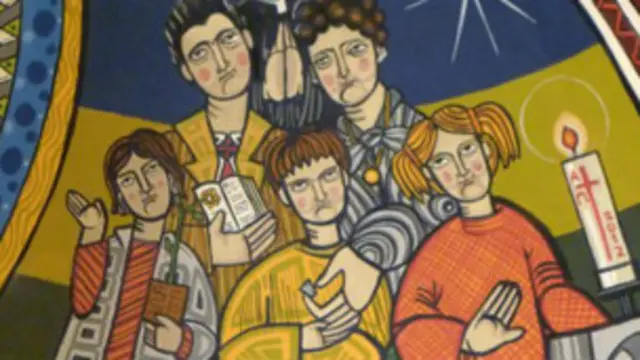 قال الاب بور انه سعيد بتنفيذ الفنانين للعمل