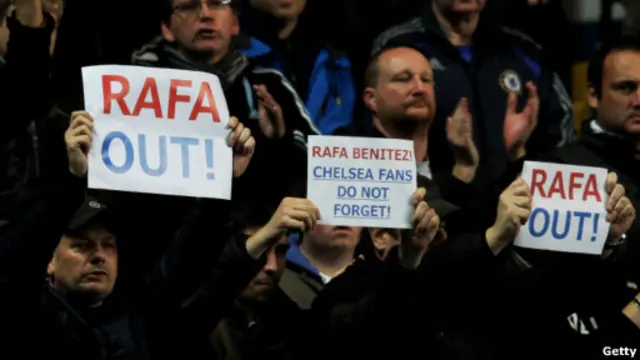 Pendukung meminta Benitez mundur