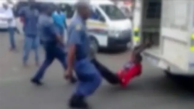 दक्षिण अफ्रीका, पुलिस बर्बरता