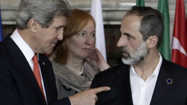 جون كيري مع معاذ الخطيب