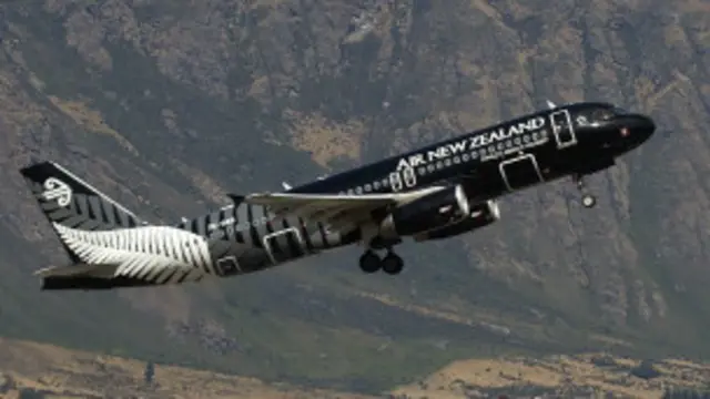 एयर न्यूज़ीलैंड के पायलट ने यात्रा के दौरान दो बार झपकी ली.